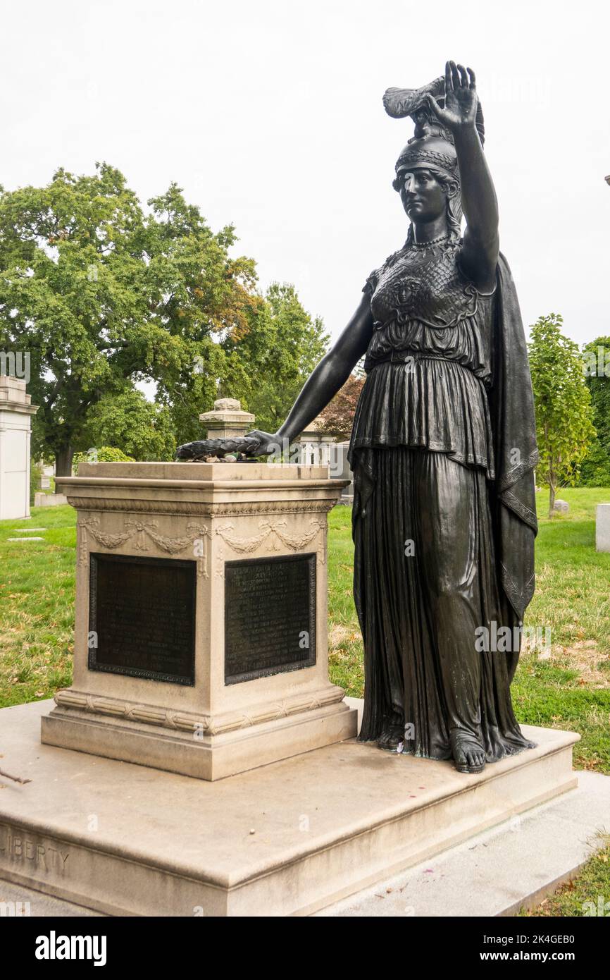 Graves in Greenwood Cemetery in Brooklyn NYC Stock Photo