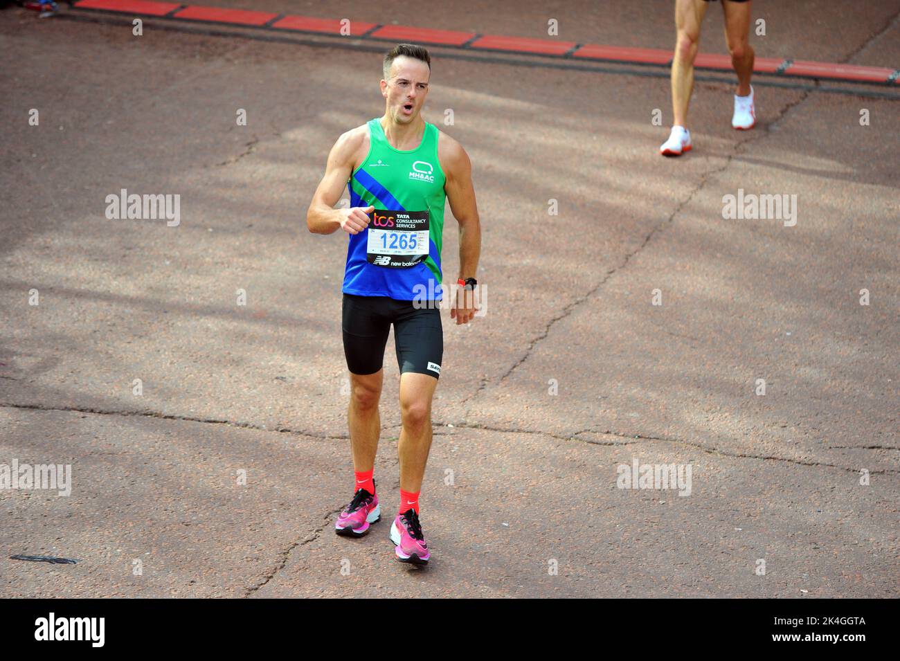 London marathon 2022 elite hi-res stock photography and images - Alamy