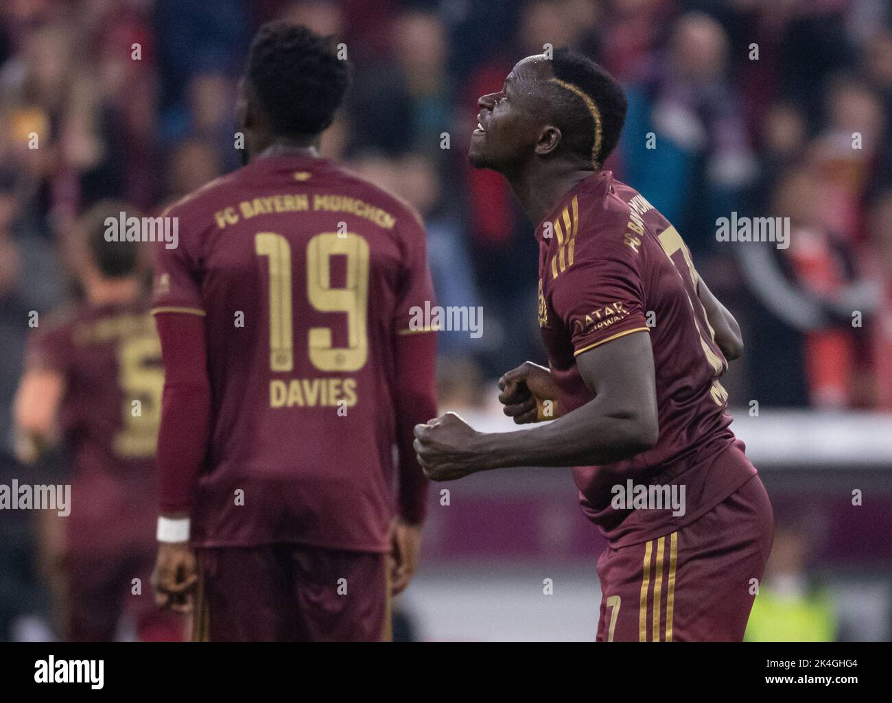 Munich, Germany. 30th Sep, 2022. Soccer: Bundesliga, Bayern Munich - Bayer Leverkusen, Matchday 8 at Allianz Arena. Sadio Mane of Munich gestures on the pitch. Credit: Sven Hoppe/dpa - IMPORTANT NOTE: In accordance with the requirements of the DFL Deutsche Fußball Liga and the DFB Deutscher Fußball-Bund, it is prohibited to use or have used photographs taken in the stadium and/or of the match in the form of sequence pictures and/or video-like photo series./dpa/Alamy Live News Stock Photo