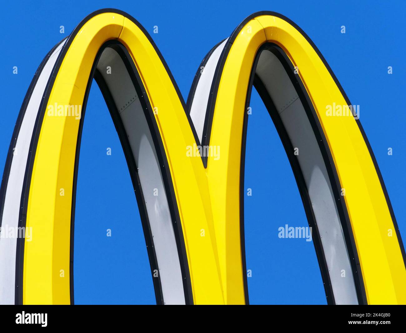 Wittenburg, Germany. 07th Aug, 2022. 07.08.2022. Wittenburg. A large yellow M is seen at a McDonald's branch on a highway near Schwerin. Credit: Wolfram Steinberg/dpa Credit: Wolfram Steinberg/dpa/Alamy Live News Stock Photo