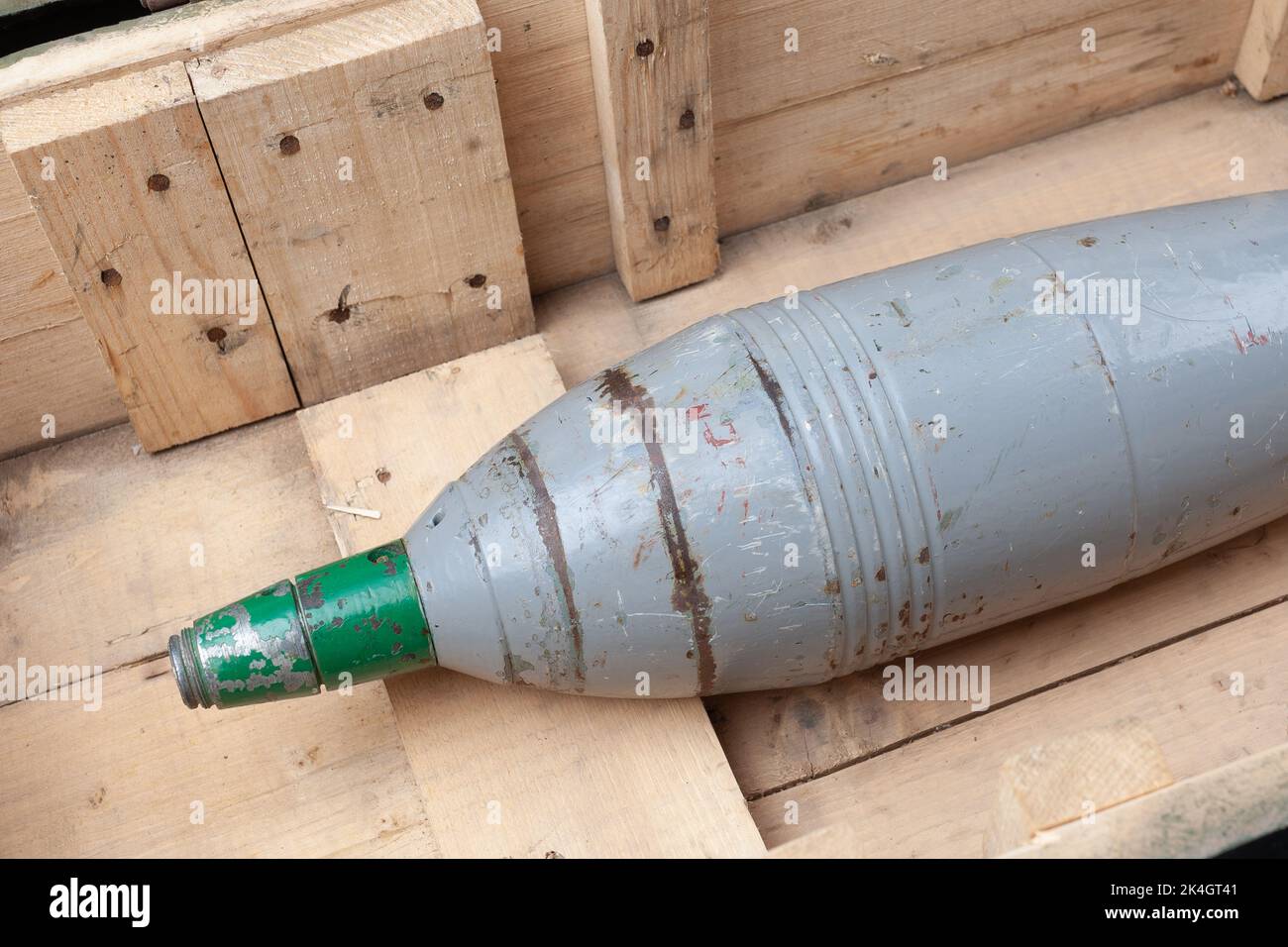 Artillery shell round hi-res stock photography and images - Alamy