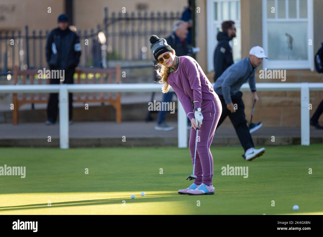 St Andrews, Scotland 1st October 2022. Kathryn Newton on the practice greeen ahead of the third round of the Alfred Dunhill Links Championship. Stock Photo