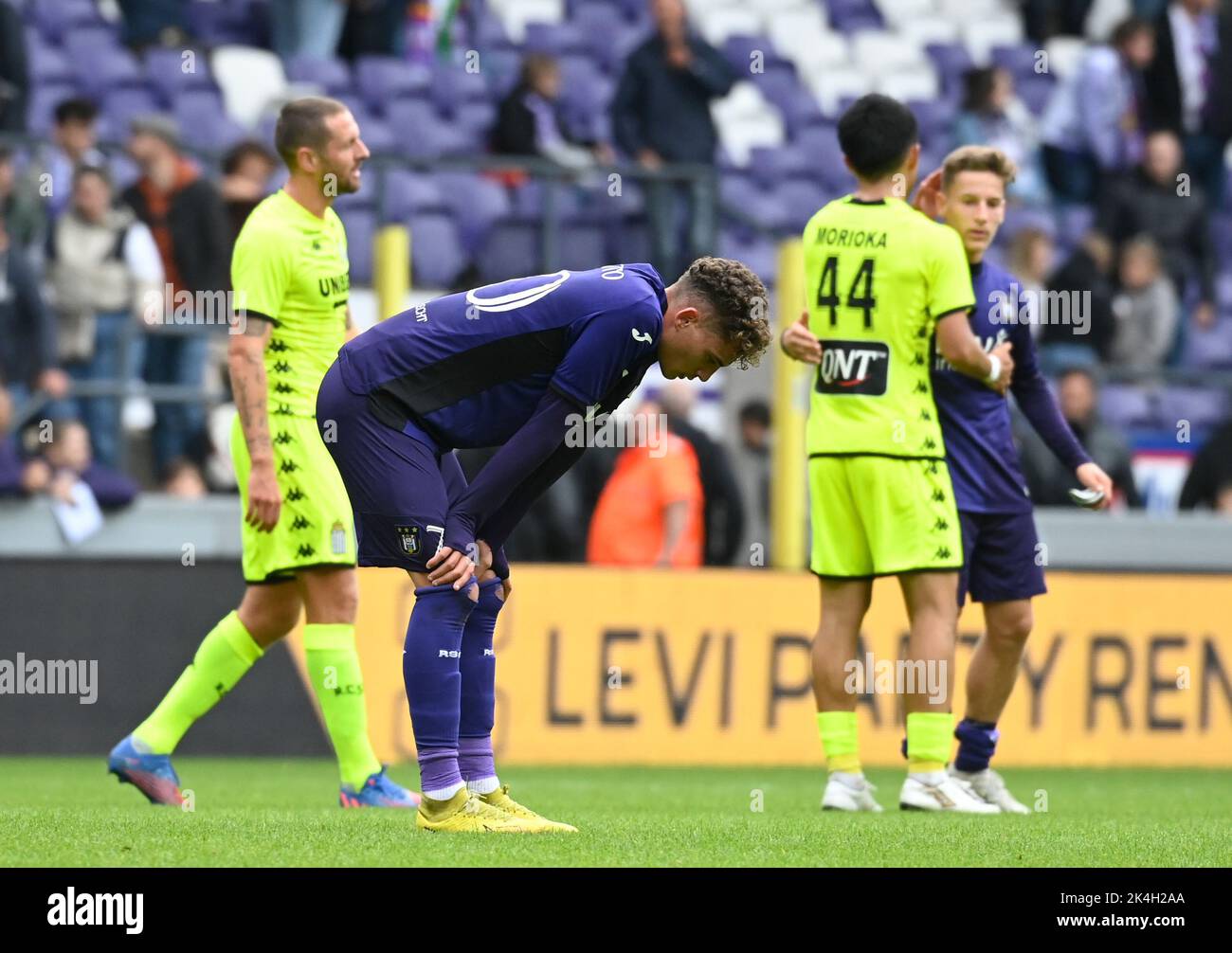 Anderlecht's Sebastiano Esposito reacts during a soccer match between RSCA Anderlecht and Sporting Charleroi, Sunday 02 October 2022 in Anderlecht, on day 10 of the 2022-2023 'Jupiler Pro League' first division of the Belgian championship. BELGA PHOTO JOHN THYS Stock Photo