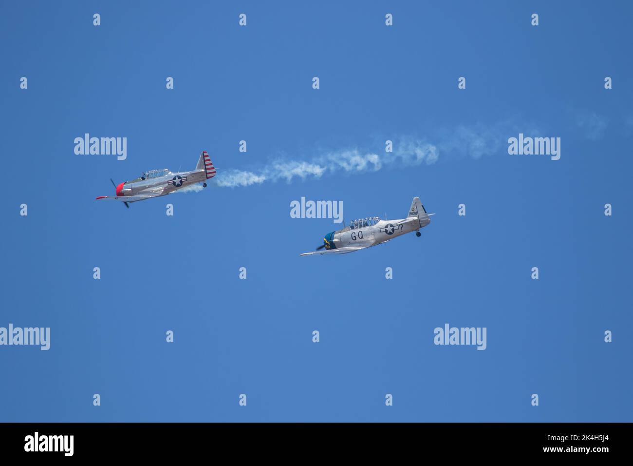 2 T-6 Texan trainers vintage American airplanes Stock Photo