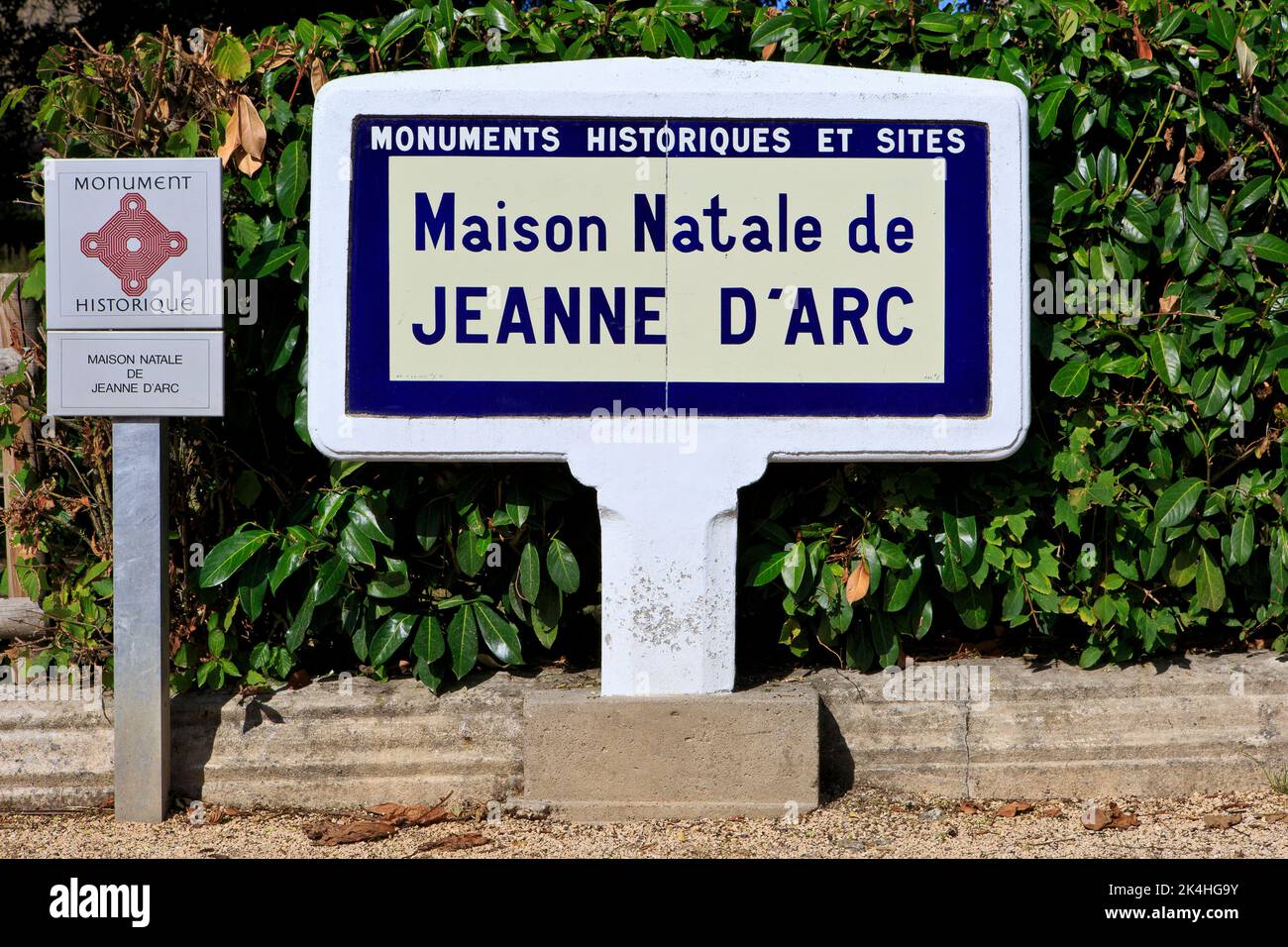 Signpost at the entrance to the birthplace of Joan of Arc (1412-1431) in Domrémy-la-Pucelle (Vosges), France Stock Photo