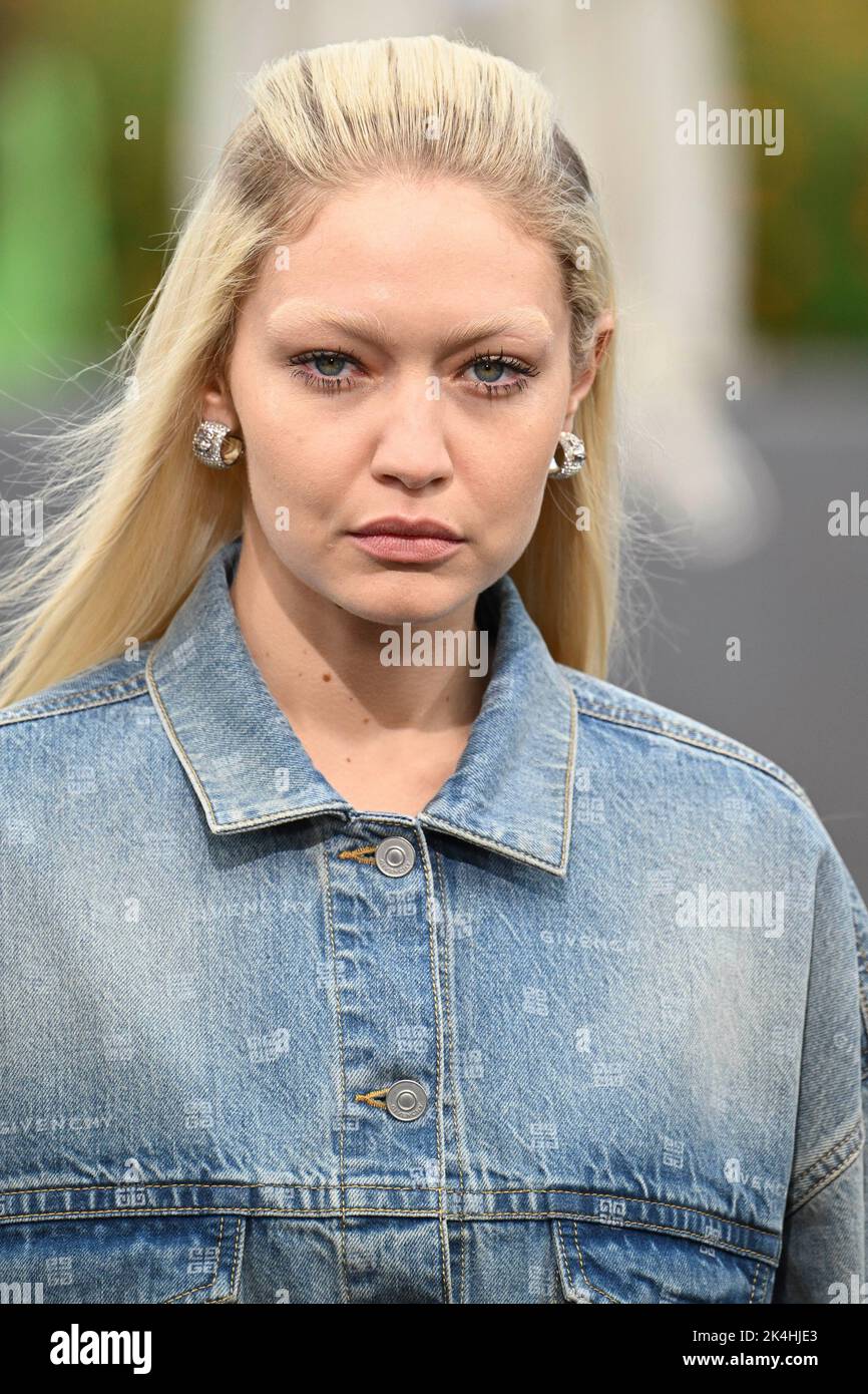 Gigi hadid and model hi-res stock photography and images - Page 16 - Alamy