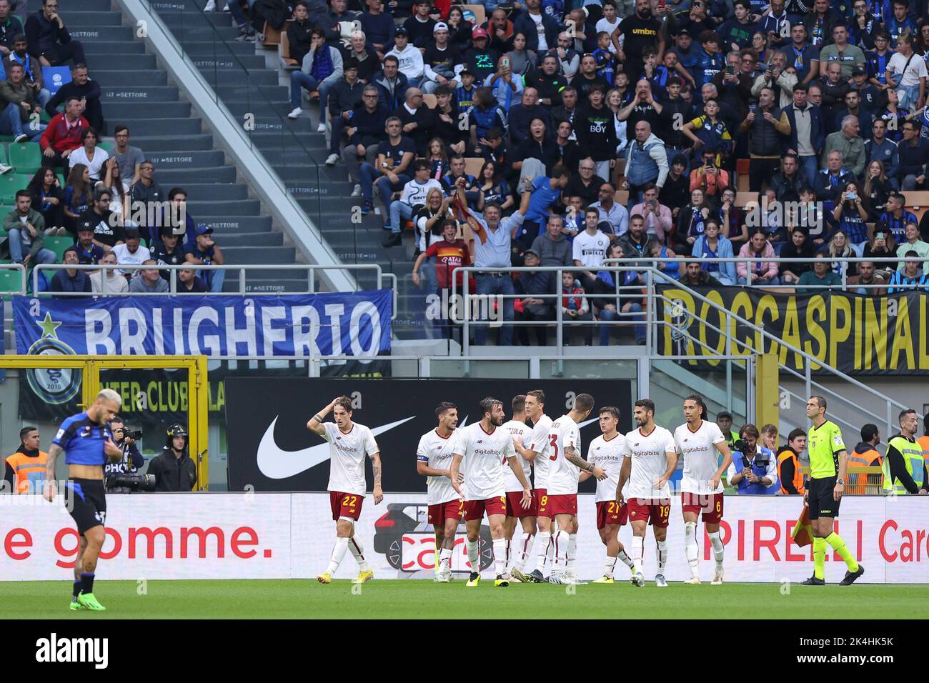 Dybala roma hi-res stock photography and images - Page 2 - Alamy