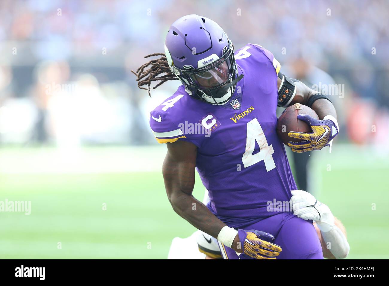 London, UK. 02nd Oct, 2022. Minnesota Vikings running back Dalyn Cook runs  with the ball in their game against New Orleans Saints in the NFL  International Series at White Hart Lane in