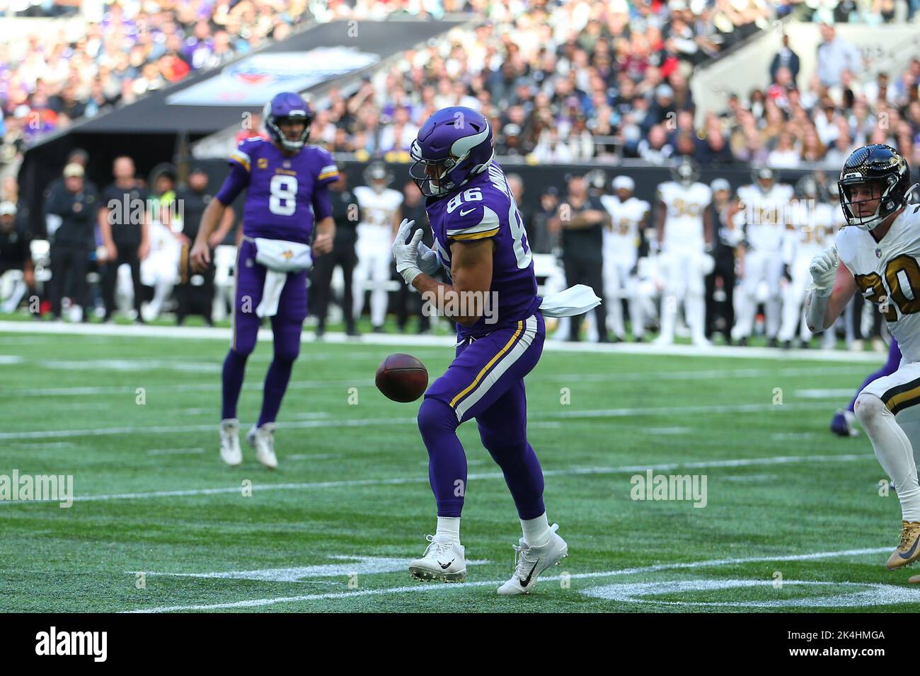 Minnesota Vikings tight end Johnny Mundt (86) looks on during an NFL  preseason football game against the Las Vegas Raiders on Aug. 14, 2022, in  Las Vegas. (AP Photo/Denis Poroy Stock Photo - Alamy