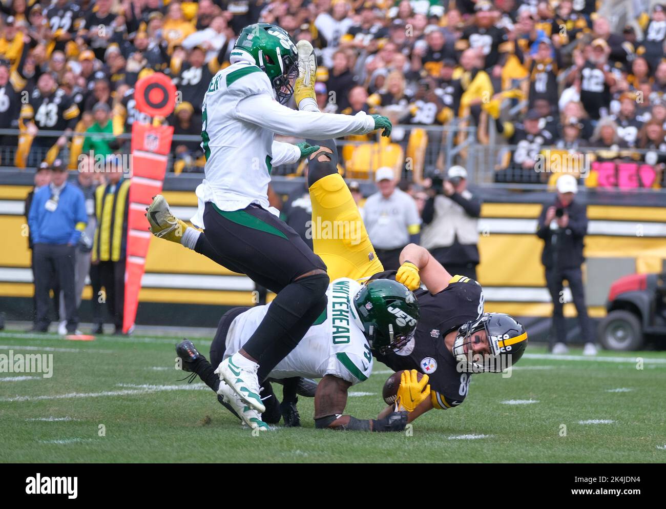 Pittsburgh, USA. Acrisure Stadium. 2nd Oct, 2022. Pat Freiermuth 88