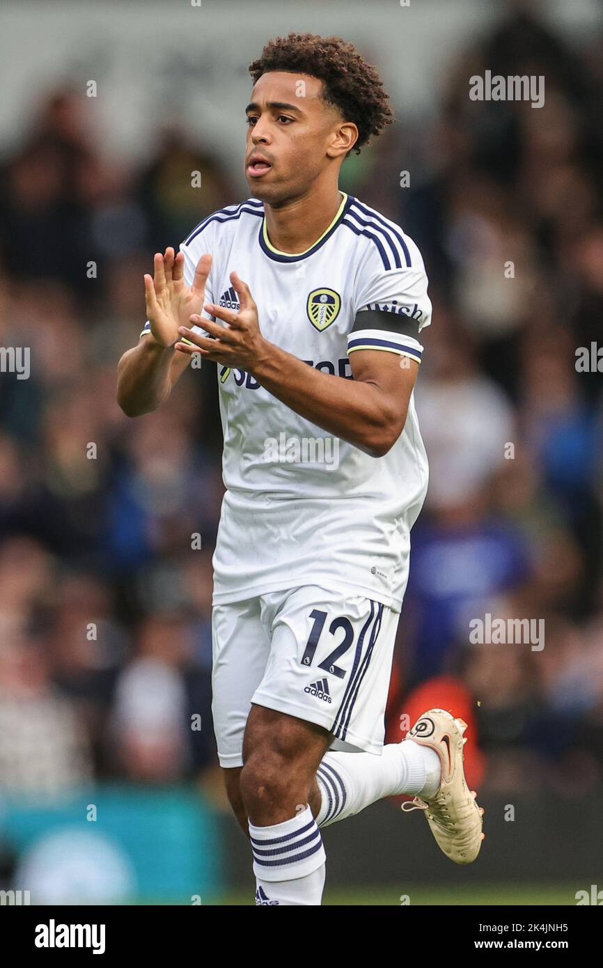 Tyler Adams #12 of Leeds United during the Premier League match Leeds United vs Aston Villa at Elland Road, Leeds, United Kingdom, 2nd October 2022  (Photo by Mark Cosgrove/News Images) Stock Photo