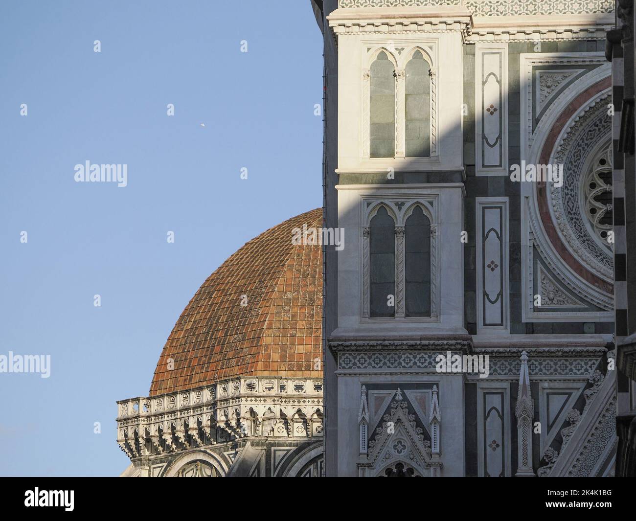 Florence dome basilica santa maria del fiore detail Stock Photo - Alamy