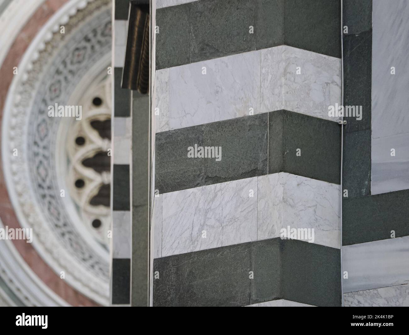 Florence dome basilica santa maria del fiore detail Stock Photo - Alamy