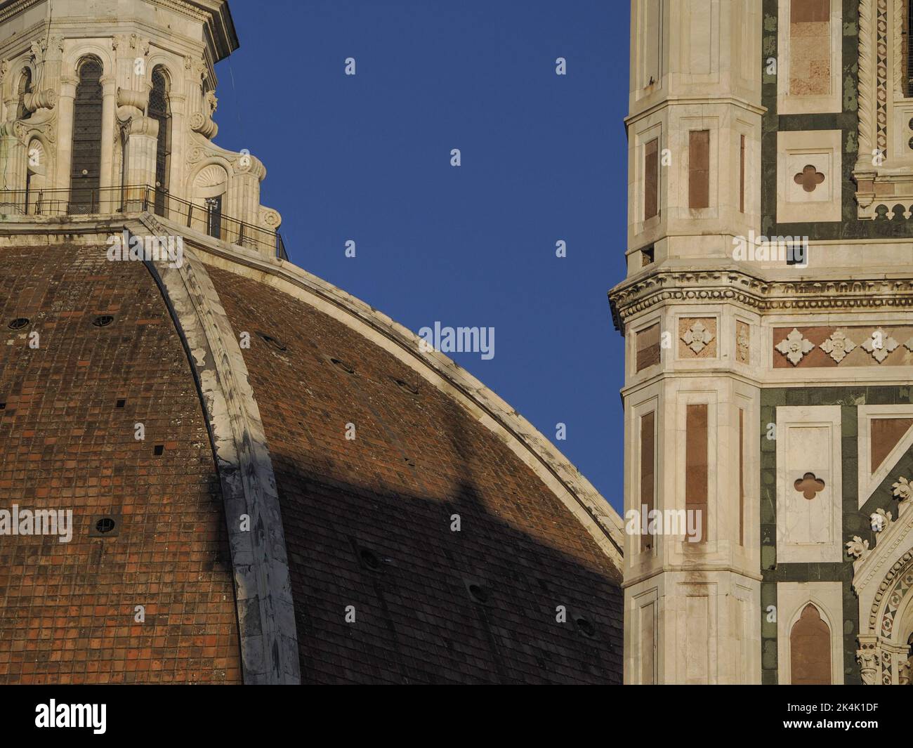 Florence dome basilica santa maria del fiore detail Stock Photo - Alamy