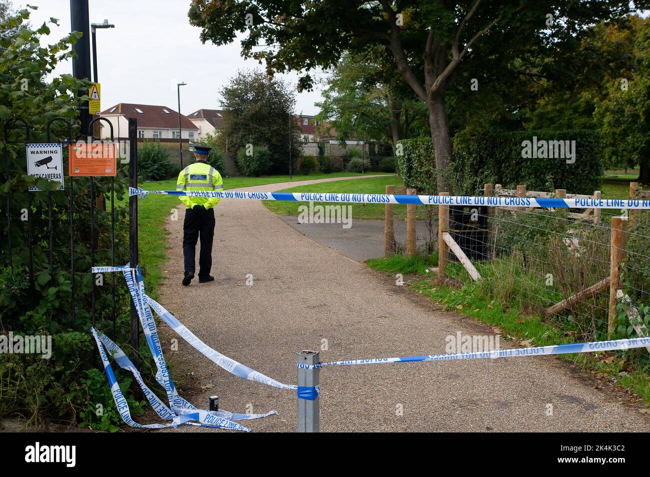 Slough, Berkshire, UK. 3rd October, 2022. Thames Valley Police are investigating after the bodies of two men have been found in Baylis Park in Slough, Berkshire. At about 4.40pm on 1st October, officers were called by a member of the public who had discovered the body of a man in Baylis Park. The death was not considered suspicious. Yesterday, 2nd October, at about 8.15am, the body of another man, believed to be aged in his 40s, was found by another member of the public in close proximity to the location where the other man had been found. Credit: Maureen McLean/Alamy Live News Stock Photo