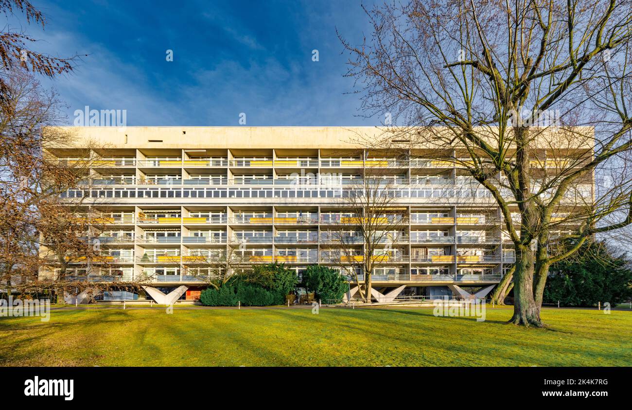 Germany, Berlin, Tiergarten, apartment building built by Oscar Niemeyer as contribution to Internationale Bauaustellung IBA Stock Photo