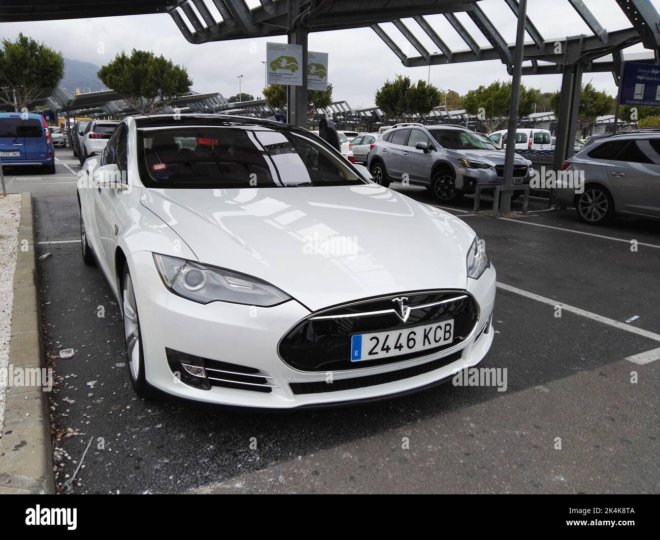 Ikea parked cars hi-res stock photography and images - Alamy