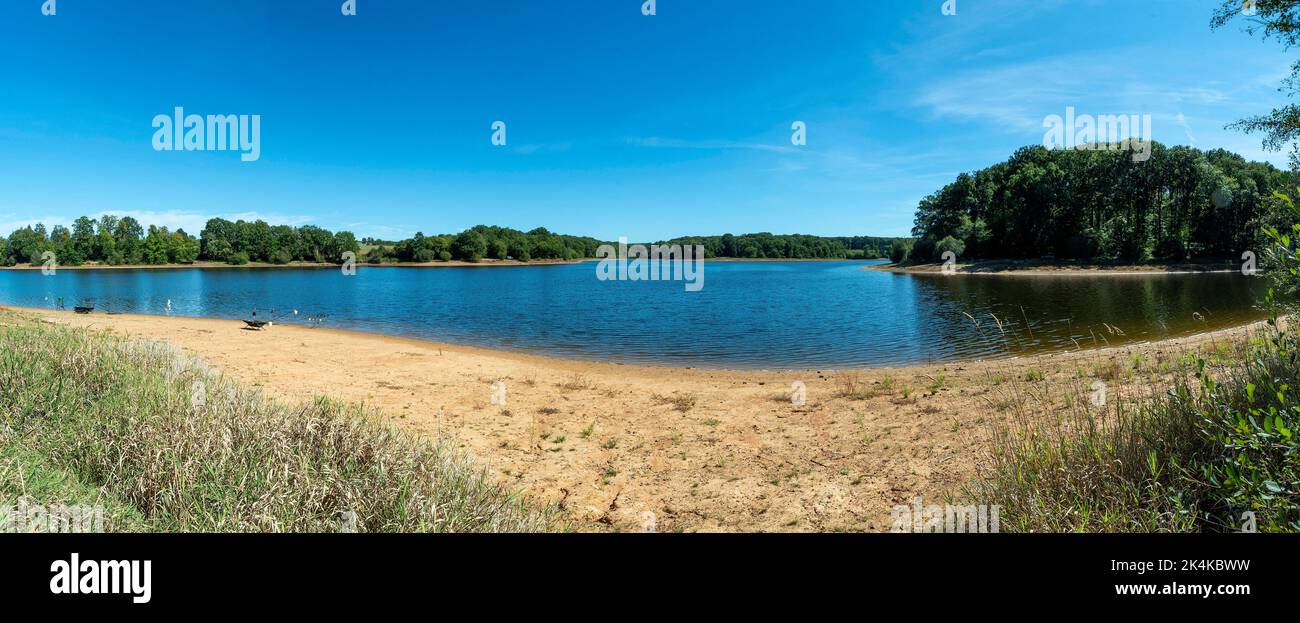 Land of Troncais. Pond of Pirot whose extent is 78 hectares. Allier department. Auvergne Rhone Alpes. France Stock Photo