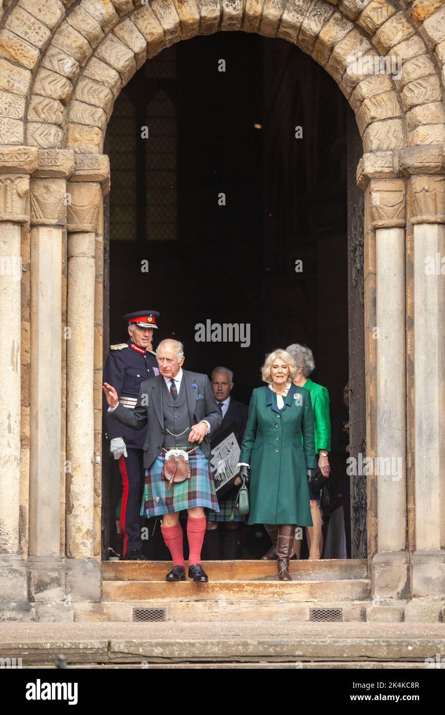 Dunfermline, Fife, Scotland 03 October 2022. King Charles and Queen Consort leaving Dunfermline Abbey. The couple are visiting Dunfermline to mark the former town's new status as Scotland's eighth city. © Richard Newton / Alamy Live News Stock Photo