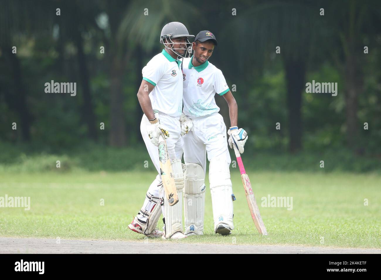 Prime Bank National School Cricket Tournament 2021-22 match between Cumilla High School and Dhaka Metro Runner Up at Jagonnath Hal Ground in Dhaka Uni Stock Photo