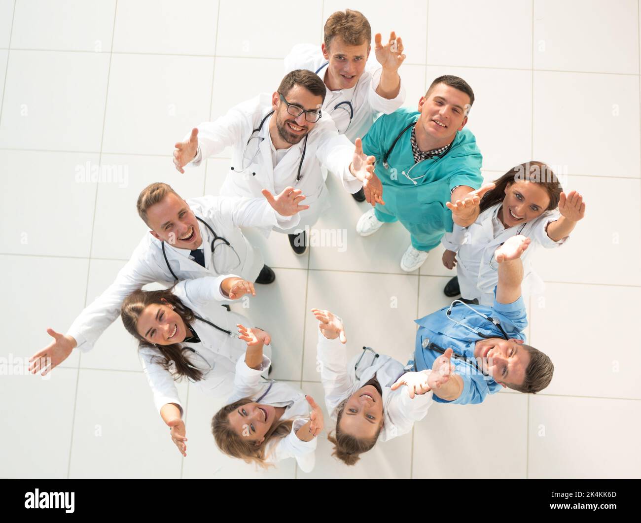 Healthcare professionals circle hi-res stock photography and images - Alamy