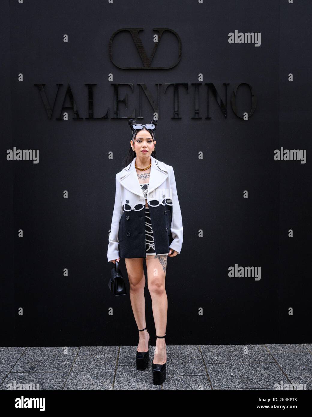 Bella Poarch Paris Fashion Week Women S S 2023 Valentino Unboxing Backdrop Paris France 2nd October 2022 SGPItalia id 128198 001 Not Exclusive Stock Photo Alamy