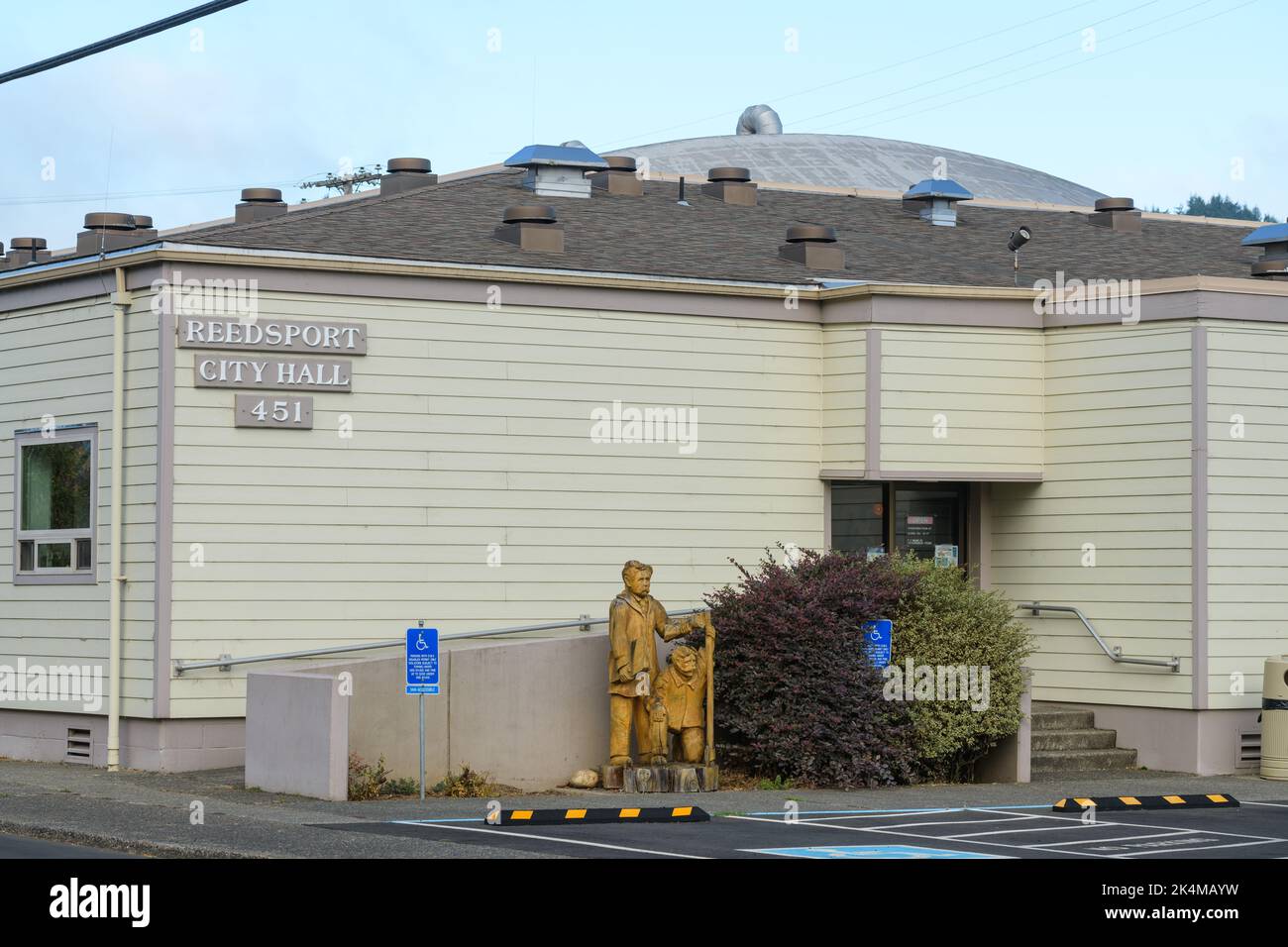 Reedsport, OR, USA - September 16, 2022; Facade of Reedsport City Hall in the Oregon Coast city Stock Photo