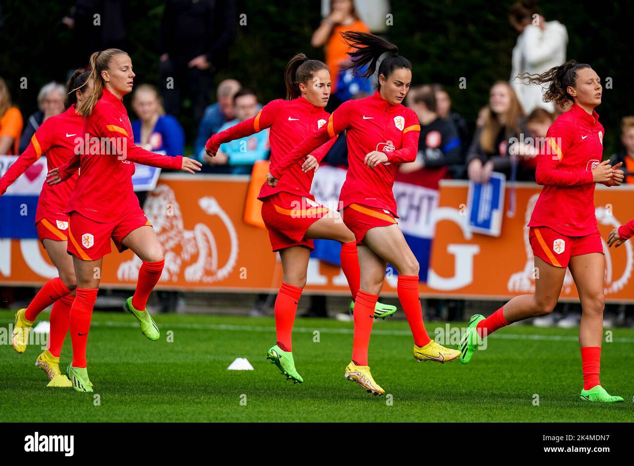 ZEIST, NETHERLANDS - OCTOBER 3: Caitlin Dijkstra of the Netherlands during a Training Session of the Netherlands Women’s Football Team at the KNVB Campus on October 3, 2022 in Zeist, Netherlands (Photo by Joris Verwijst/Orange Pictures) Stock Photo