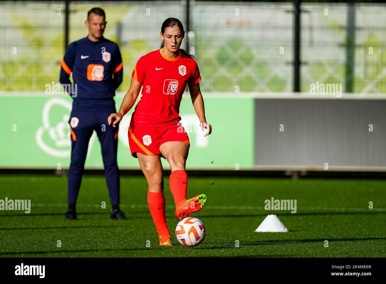 ZEIST, NETHERLANDS - OCTOBER 3: Aniek Nouwen of the Netherlands during a Training Session of the Netherlands Women’s Football Team at the KNVB Campus on October 3, 2022 in Zeist, Netherlands (Photo by Joris Verwijst/Orange Pictures) Stock Photo
