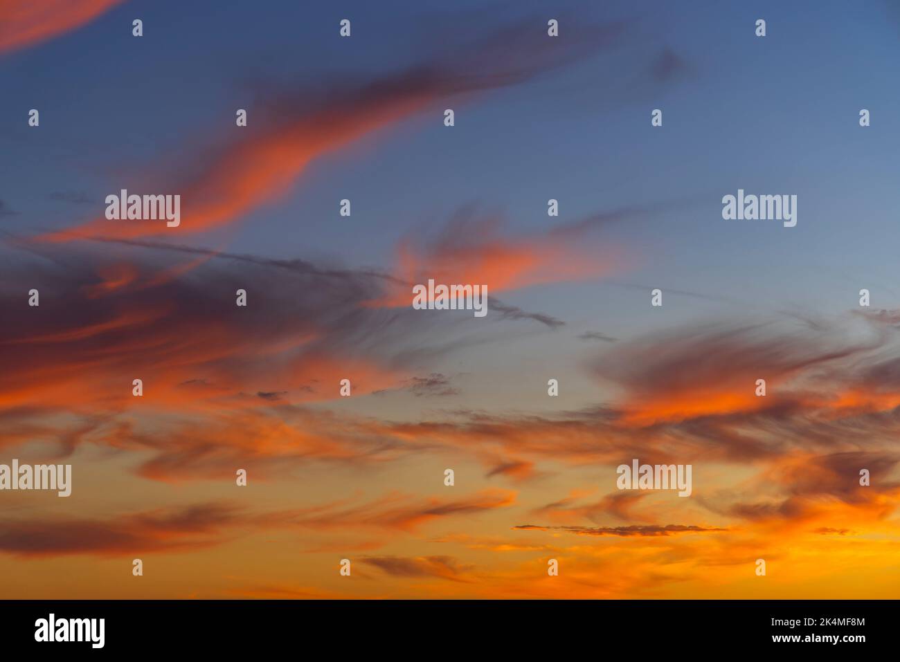 Beautiful sunset cloud hi-res stock photography and images - Alamy