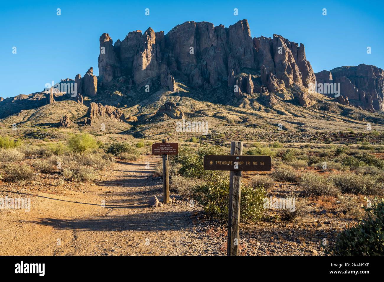 Apache Junction, AZ, USA - Dec 19, 2021: The Treasure Loop Mountain Trail Stock Photo