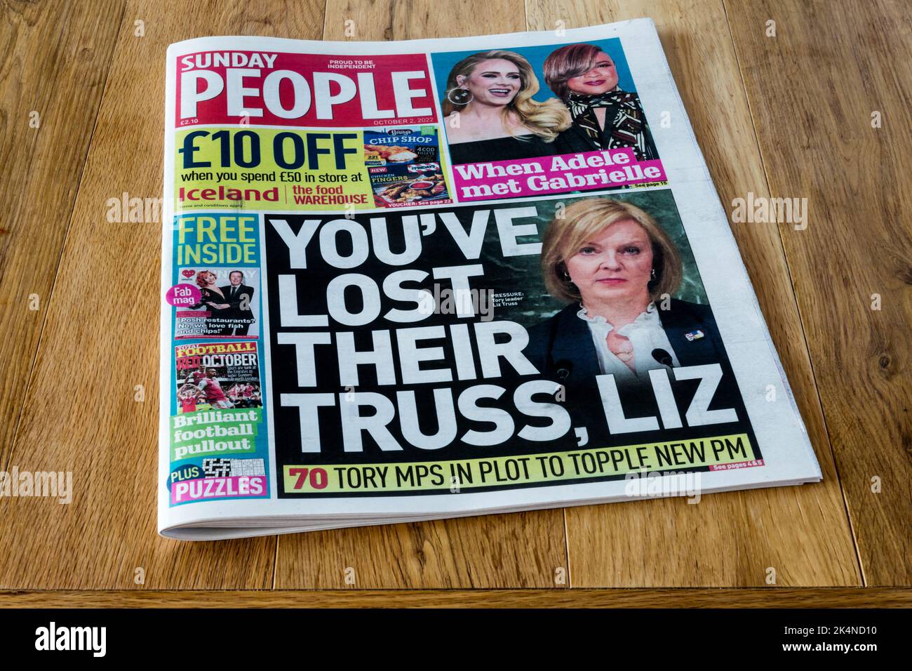 2 October 2022 Sunday People headline reads You've Lost Their Truss, Liz. Stock Photo