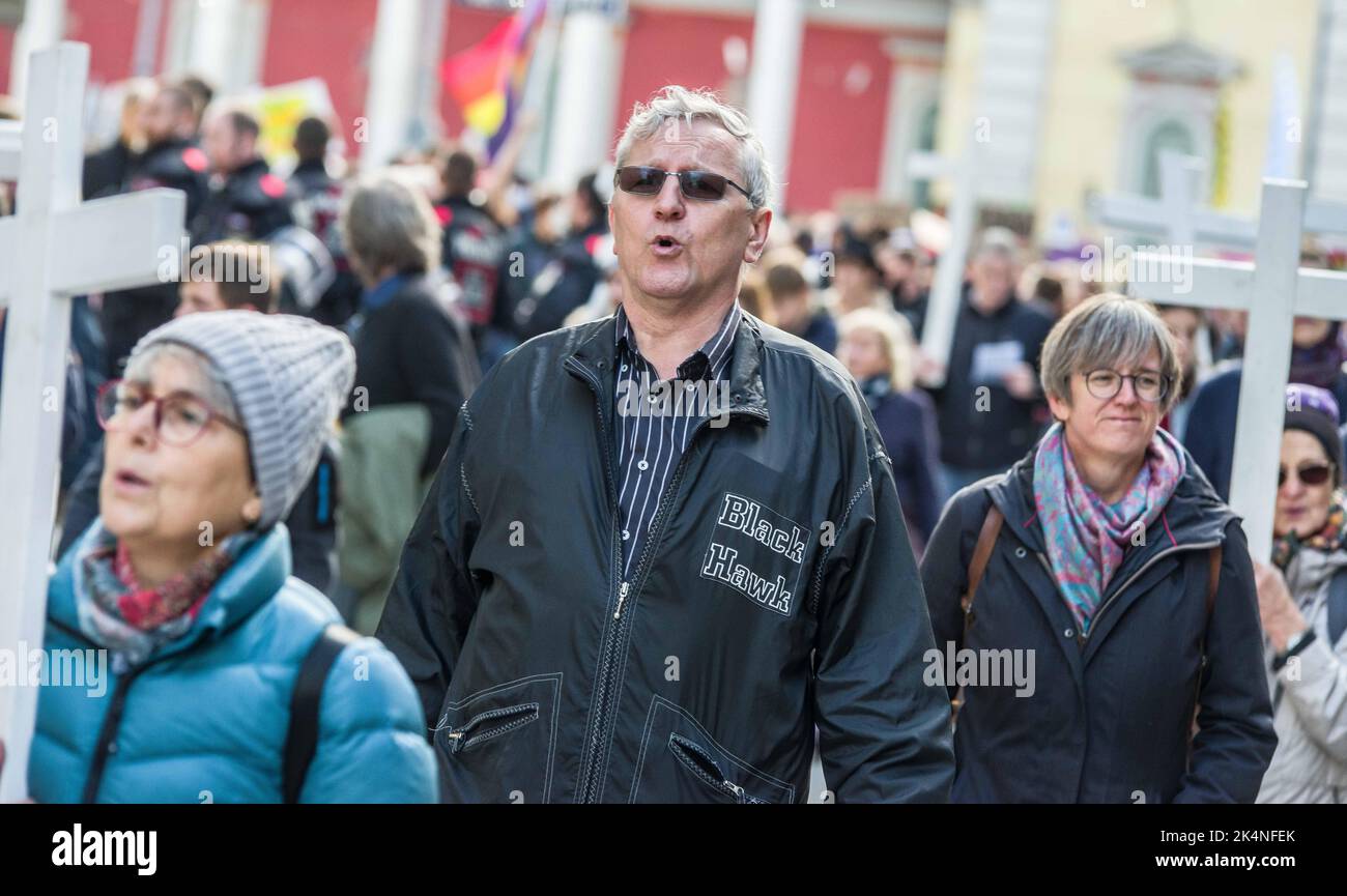 Munich, Bavaria, Germany. 3rd Oct, 2022. Activist KARL NOSWITZ at a  demonstration against abortion in Munich, Germany. Noswitz has been accused  of Holocaust relativizations. Noswitz is currently behind Kindermord.de.  Under the moniker