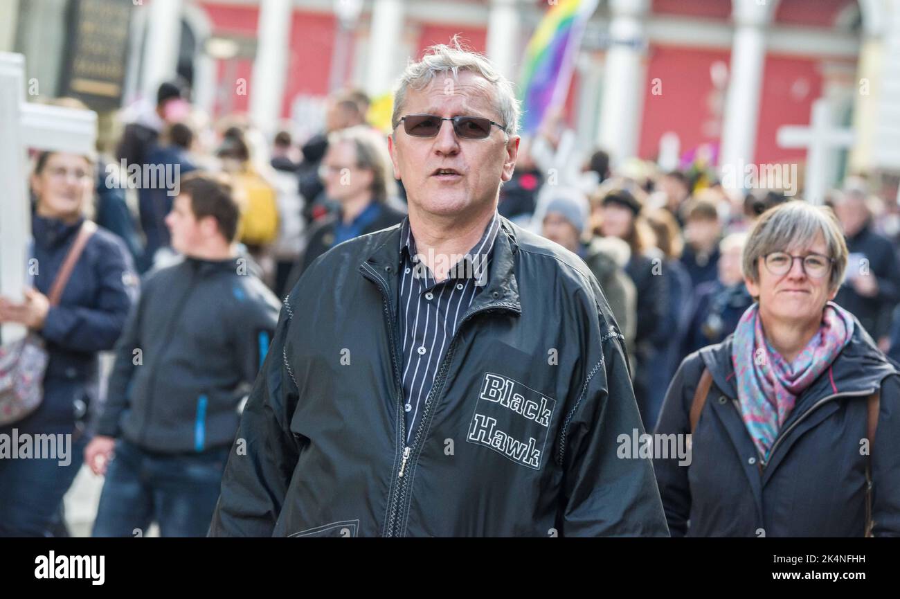 Munich, Bavaria, Germany. 3rd Oct, 2022. Activist KARL NOSWITZ at a demonstration against abortion in Munich, Germany. Noswitz has been accused of Holocaust relativizations. Noswitz is currently behind Kindermord.de. Under the moniker of '1,000 Kreuze fuers Leben'' (1,000 crosses for life) approximately 120 Christian fundamentalists rallied and marched in Munich against abortion and the right to choose.The 1,000 Kreuze demos are organized by Wolfgang Hering and 'EuroProLife''- a group that organizes demos and rallies primarily in Germany and Austria and in the past in various countr Stock Photo