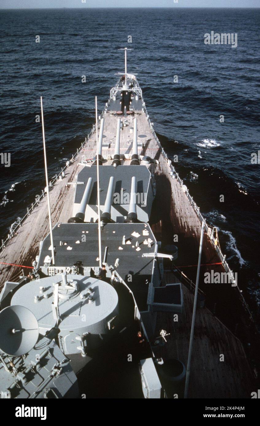 A view of the bow section of the battleship USS New Jersey (BB 62), including the Nos. 1 and 2 Mark 7 16-inch/50-caliber gun turrets, as seen from the bridge - February 1985 Stock Photo