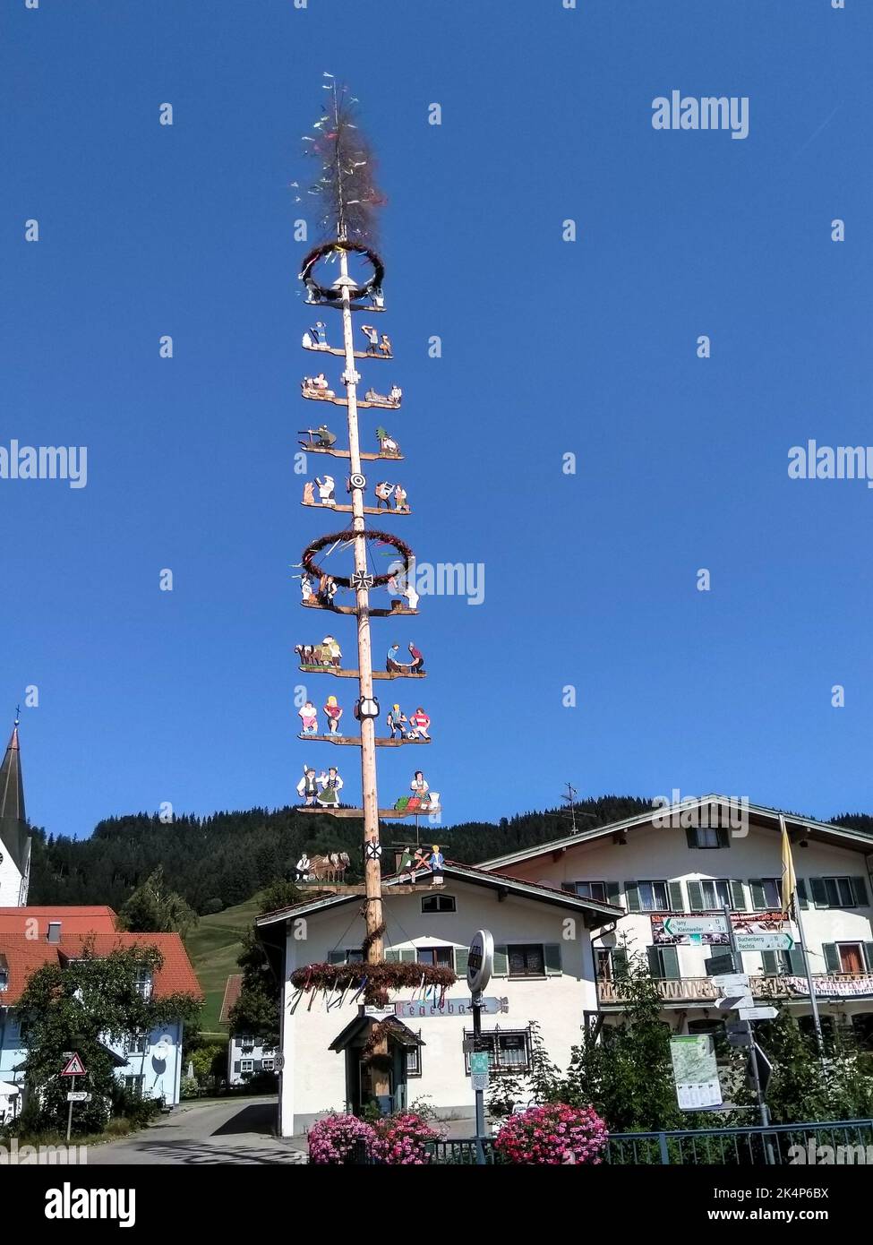 Maypole vector hi-res stock photography and images - Alamy