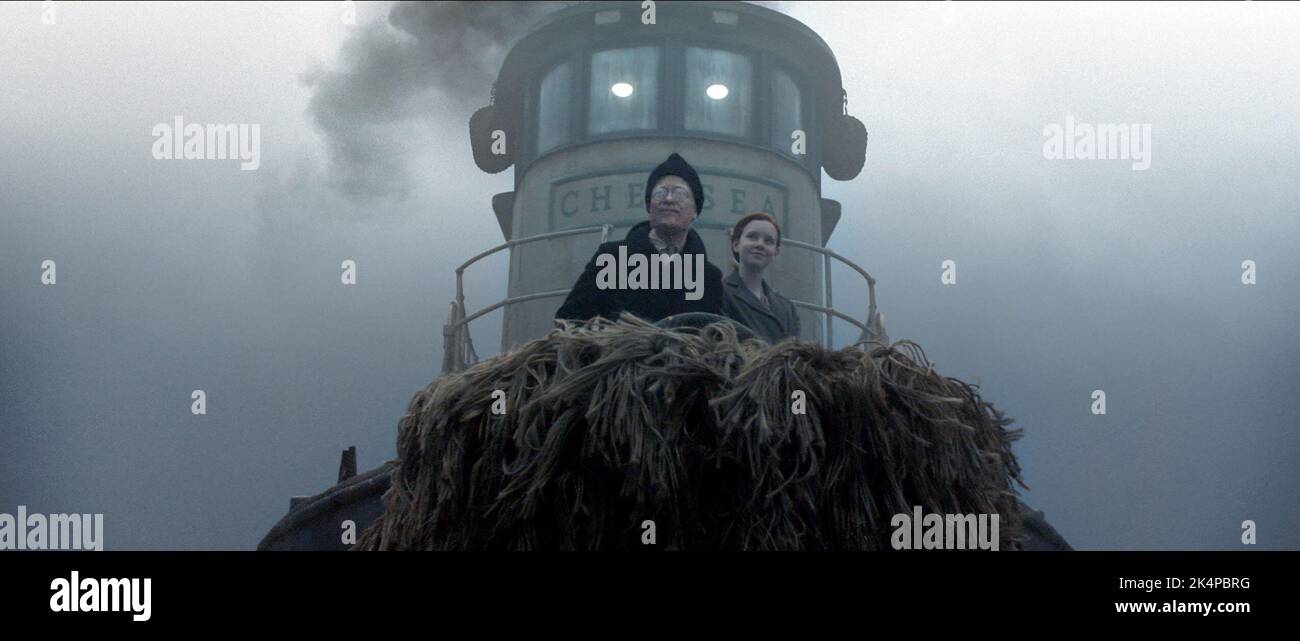 BRAD PITT, MADISEN BEATY, THE CURIOUS CASE OF BENJAMIN BUTTON, 2008