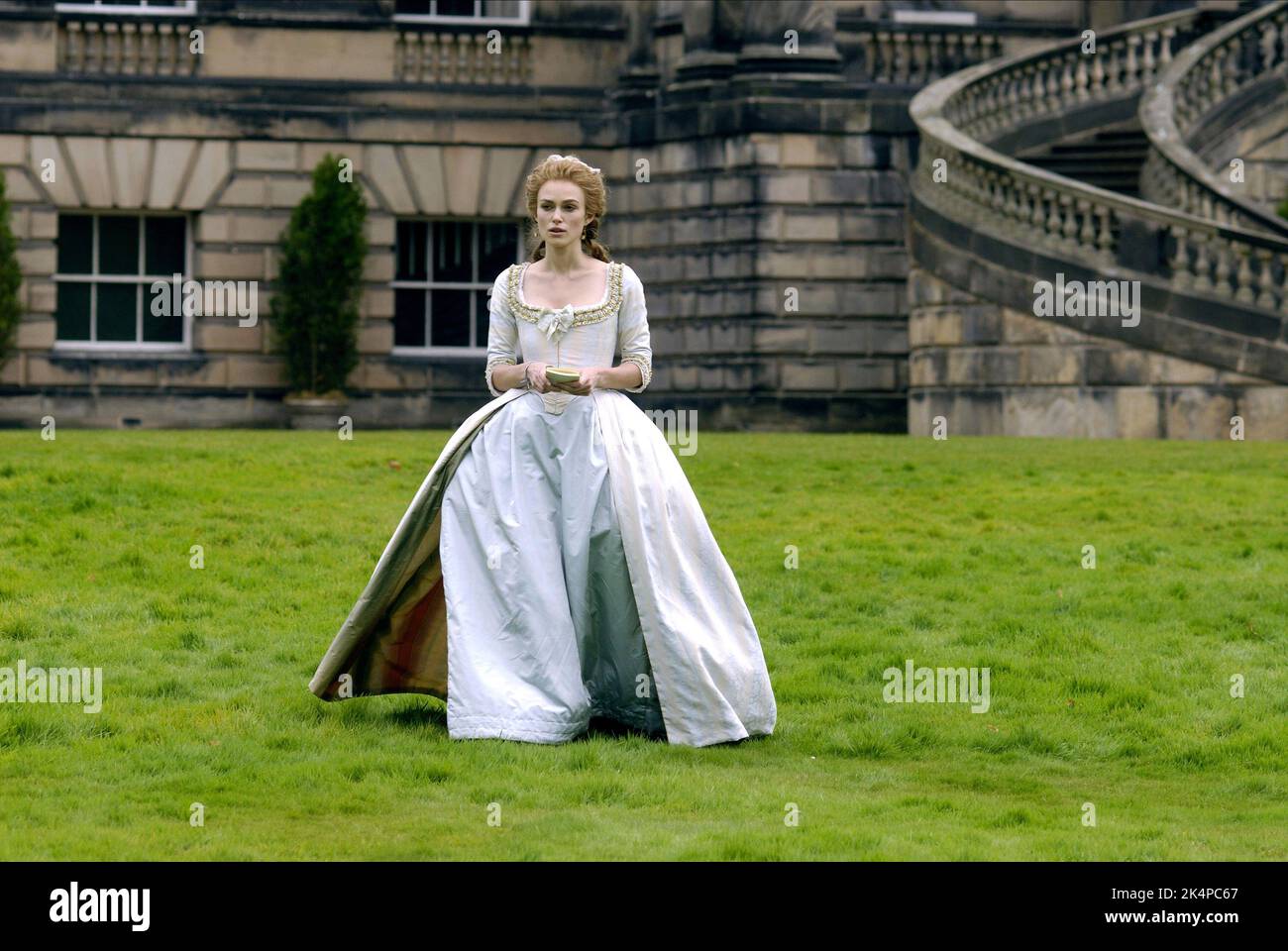 KEIRA KNIGHTLEY, THE DUCHESS, 2008 Stock Photo - Alamy