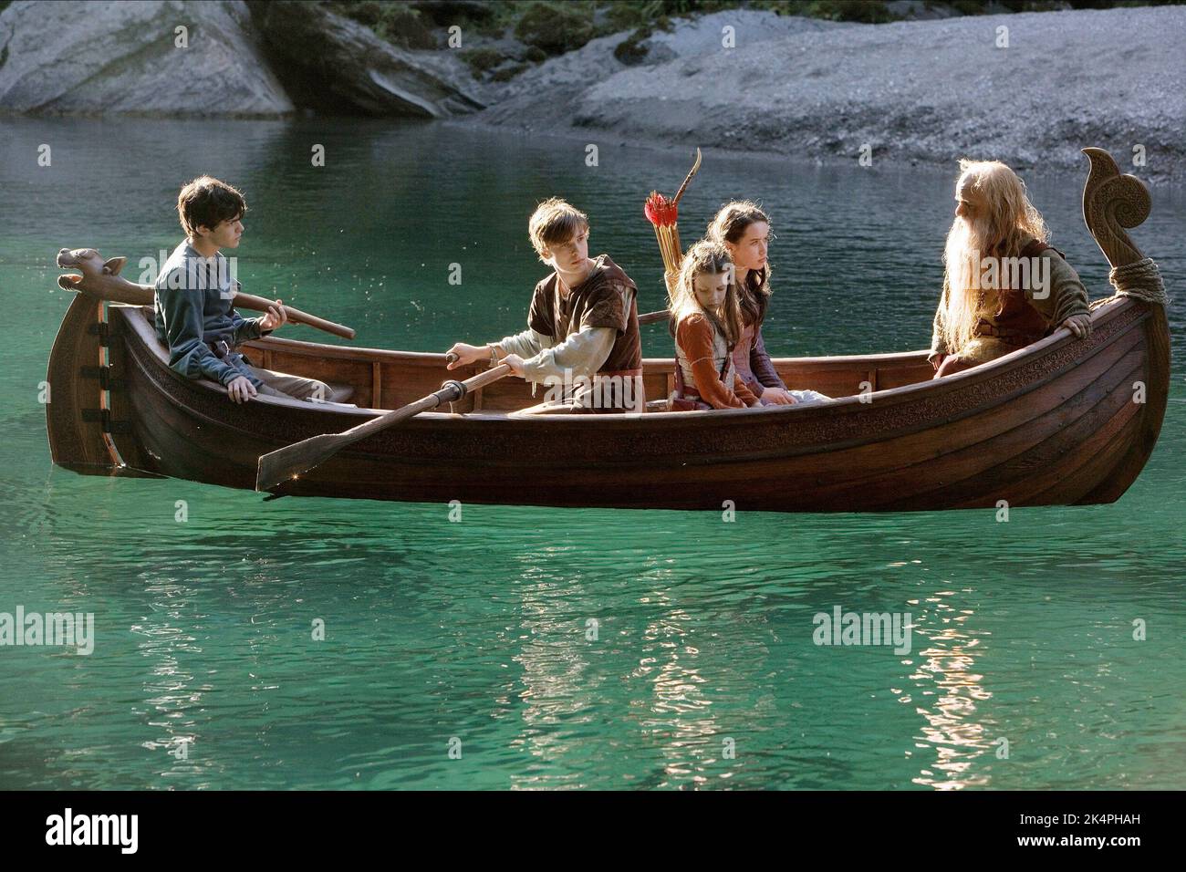 SKANDAR KEYNES, WILLIAM MOSELEY, GEORGIE HENLEY, ANNA POPPLEWELL, PETER DINKLAGE, THE CHRONICLES OF NARNIA: PRINCE CASPIAN, 2008 Stock Photo