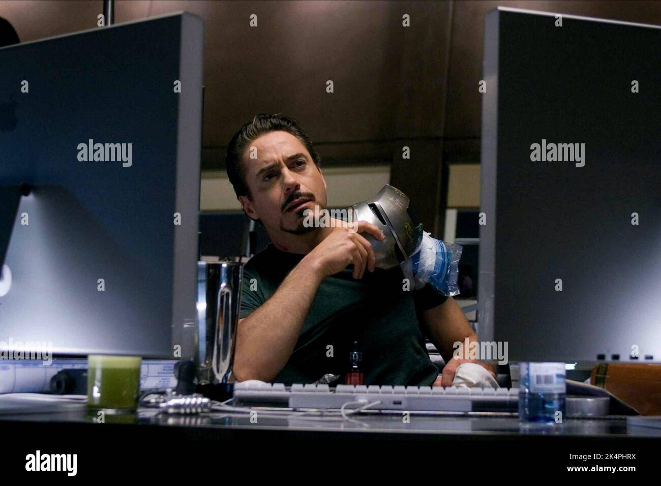 ROBERT DOWNEY JR, IRON MAN, 2008 Stock Photo - Alamy