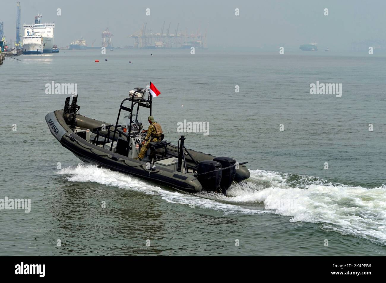 Military rigid inflatable boat hi-res stock photography and images - Alamy