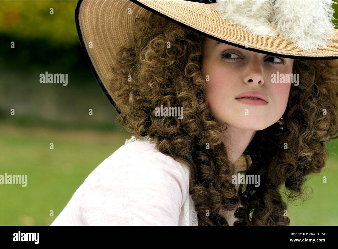 KEIRA KNIGHTLEY, THE DUCHESS, 2008 Stock Photo - Alamy