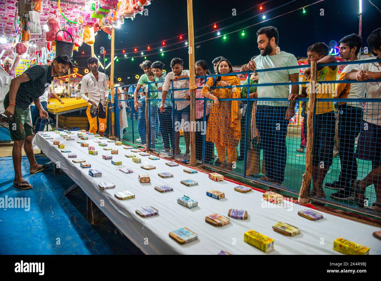 Carnival game ring hires stock photography and images Alamy