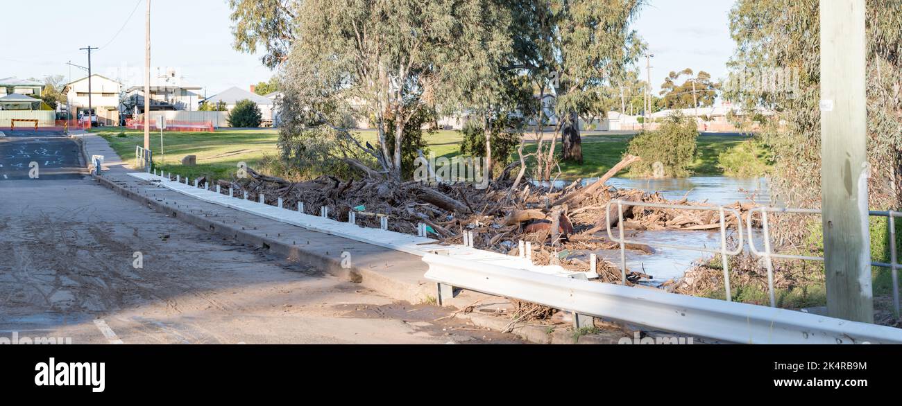 September 18, 2022 Narrabri, NSW, Australia A panoramic image of the Violet Street bridge over