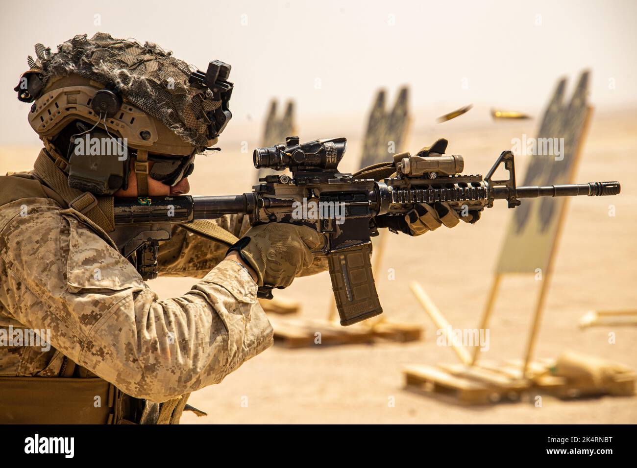 United Arab Emirates. 22nd Sep, 2022. U.S. Marine Corps Sgt. Christian Martinez, a squad leader with India Company, 3rd Battalion, 5th Marine Regiment, 1st Marine Division engages a target during a course of fire as part of exercise Intrepid Maven 22.4 in the United Arab Emirates, Sept. 22, 2022. Intrepid Maven is a bilateral exercise between U.S. and UAE armed forces to train with and strengthen our relationships with allied nations in the CENTCOM area of operations. Credit: U.S. Marines/ZUMA Press Wire Service/ZUMAPRESS.com/Alamy Live News Stock Photo