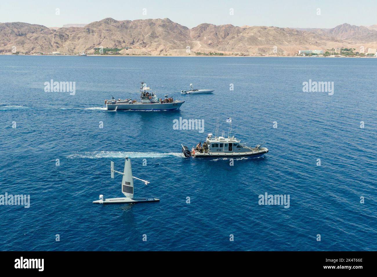 Gulf of Aqaba. 21st Sep, 2022. Vessels from the Israeli Navy and U.S. Naval Forces Central Command operate in the Gulf of Aqaba with two unmanned surface vessels, a Devil Ray T-38, top, and Saildrone Explorer, bottom, during exercise Digital Shield, Sept. 21. Digital Shield is a bilateral training exercise between U.S. Naval Forces Central Command and Israeli naval forces that focuses on enhancing maritime awareness using unmanned systems and artificial intelligence in support of vessel boarding operations. Credit: U.S. Navy/ZUMA Press Wire Service/ZUMAPRESS.com/Alamy Live News Stock Photo