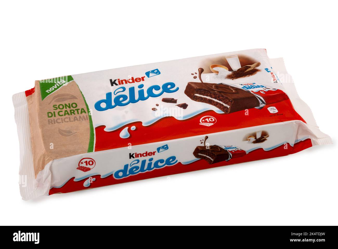 Alba, Italy - October 04, 2022: Kinder Delice Ferrero italian confection, with ten snacks, made in paper to be recycled. tex: Sono di Carta Reciclami Stock Photo