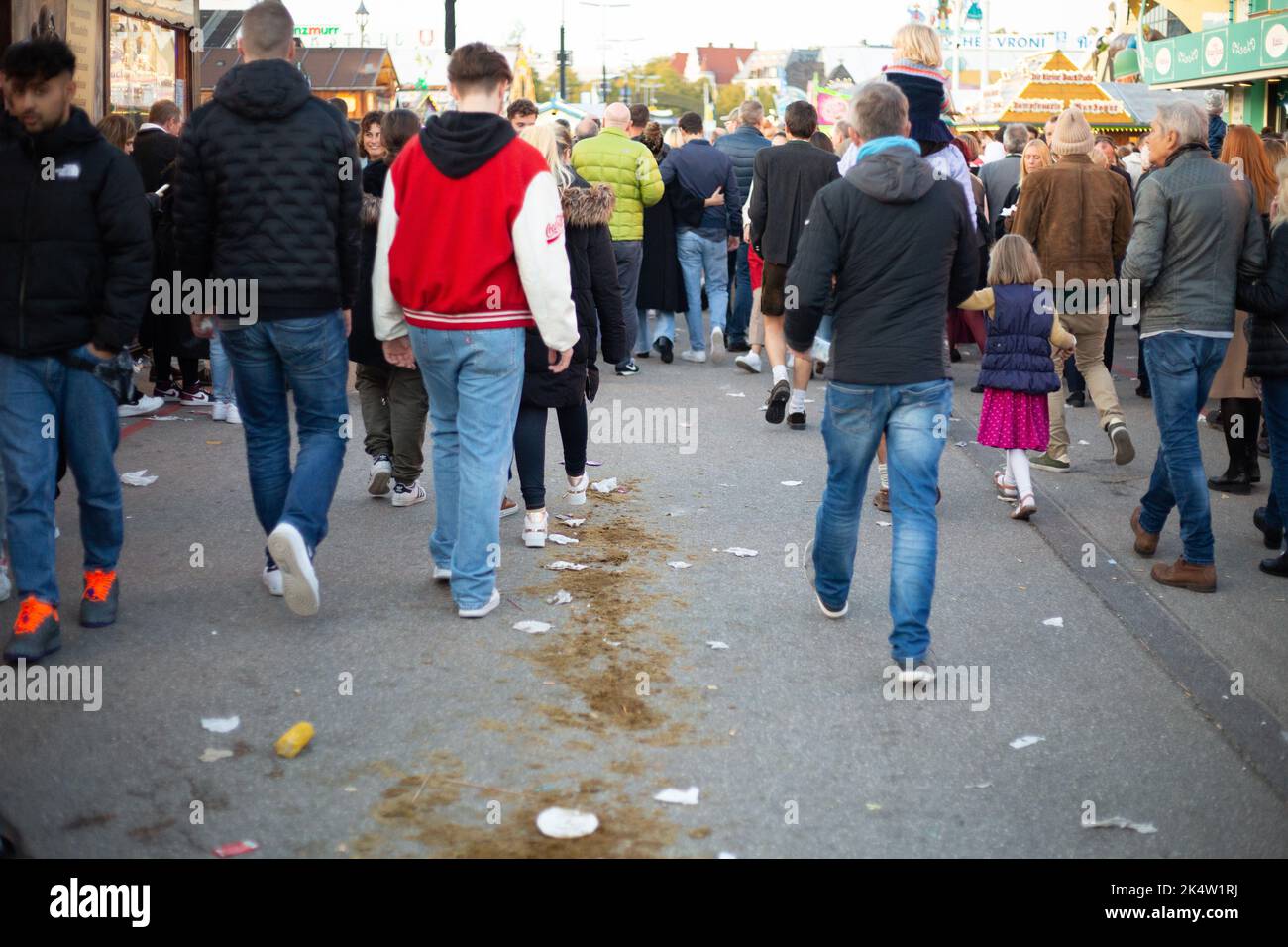 Munich, Germany. 03rd Oct, 2022. Horse manure and garbage. Hundreds of thousands visit the Oktoberfest 2022 on October 3rd, 2022 in Munich, Germany. As the weather was cold and/or wet all over the this year's Wiesn many stayed at home. On the last day as the sund was shining the Oktoberfest was crowded again. (Photo by Alexander Pohl/Sipa USA) Credit: Sipa USA/Alamy Live News Stock Photo