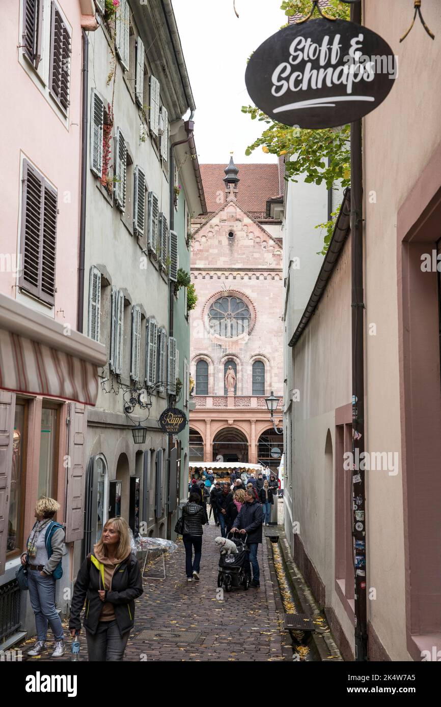 the lane Buttergasse in the historic town, Freiburg im Breisgau, Baden-Wuerttemberg, Germany. die Buttergasse in der historischen Altstadt, Freiburg i Stock Photo