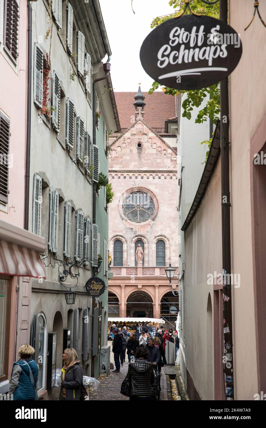 the lane Buttergasse in the historic town, Freiburg im Breisgau, Baden-Wuerttemberg, Germany. die Buttergasse in der historischen Altstadt, Freiburg i Stock Photo